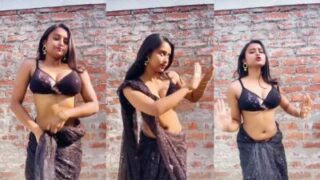 Desi Cewek Goyang Panas Biar Views Nambah