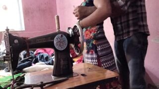 Truk Kotor Ngewe Bhabhi Montok Di Dalam Bengkelnya