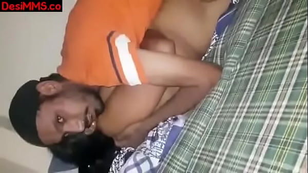 भारतीय देसी भाभी का ज़बरदस्त जिस्म