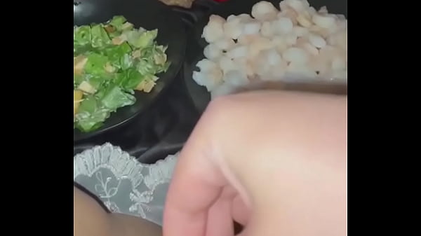 Coli Gadis Hijab Salju Putih Arab, Pesta Makanan Paling Kotor Dan Liar Di Los Angeles