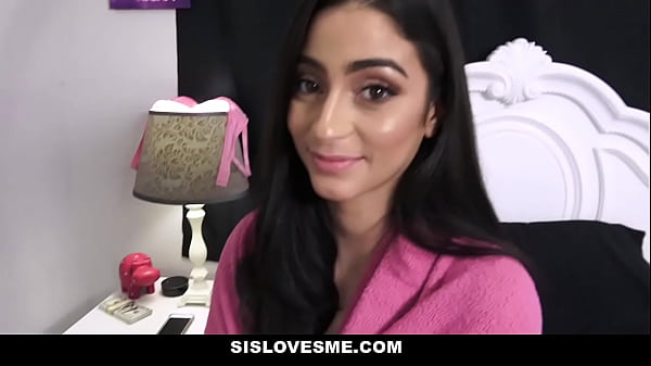 Adik Tiri Nakal (jasmine Vega) Dipaksa Ngewe Biar Dapet Duit