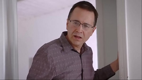 Ngentot Ibu Tiri Hot Gue Di Hari Ultahnya