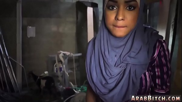 Anak Arab Abg Sama Cewek Muslim Goyang Pantat Di Titik 23km, Bikin Makin Panas.