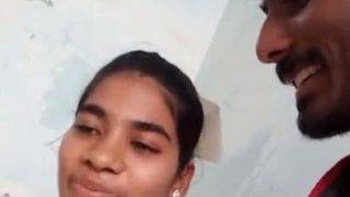Mallu Perawat Digerayang Sama Tukang Bersih-bersih Di Kamar Mandi.