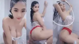 Uting Coklat, Toket Gede, Violine Mandi Di Live Mango, Bikin Tegang.