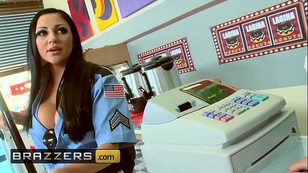Baju Seragam, Toket Gede Banget – (audrey Bitoni, Honey White, Johnny Sins) – Krim Boston – Brazzers
