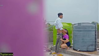 Ngentot Di Atap Rumah, Panas Banget! Jangan Keluarin Di Dalem, Sayang.