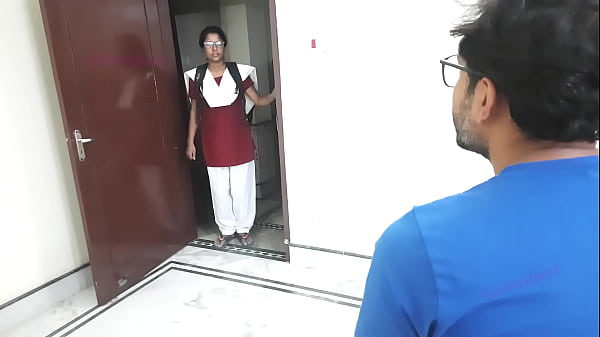 Cewek Bengali Lugu Digebuk Sama Orang Asing – Cerita Panas Hindi