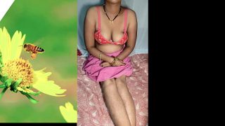 Desi Istri Rumah Tangga Seksi, Memeknya Keras Siap Digenjot
