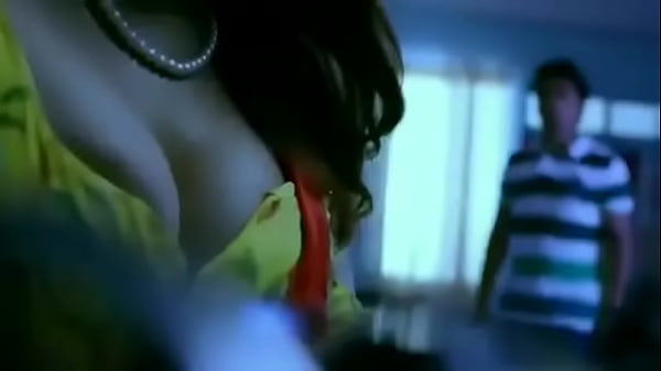 Bikin Desi Bhabhi Makin Panas, Romansa Penuh Gairah Yang Bikin Ngilu.