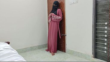 Malu-malu Tapi Pengen, Hijab Doyong Pertama Kali Nikmatin Kontol Gede Sampai Minta Ampun