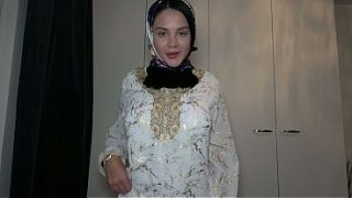 Pov – Ngewein Adik Tiri Muslimah Berhijab, Romantis Banget