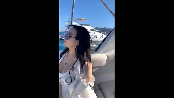 Gái Tàu, Kiểu Như đúng Là Thế, Nhìn Phát Muốn địt Luôn.
