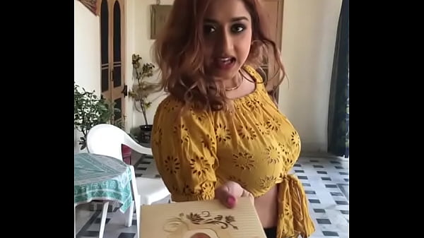 Braless Desi Cewek Bikin Makin Pengen Gigit.