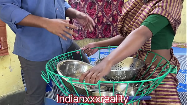 Cerita Seru Keluarga Tiri India Paling Hot, Suara Hindi Jelas Bikin Makin Greget