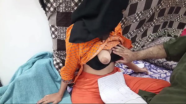 Anak Kuliah Pakistan Pake Hijab Digebrak Abis Sama Guru Lesnya