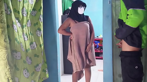 Kepergok Ojol Bikin Malu, Tanganku Masih Basah Waktu Dia Lihat.