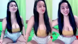 Chia Toge, Cewek Seksi Bikin Pascol Ngiler Pengen Gigit