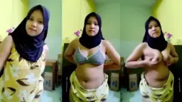 Ukhti Bikin Video Panas Remes-remes Tetek Sampe Muncrat