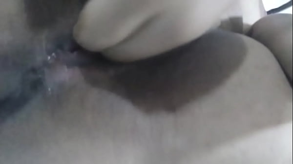 Arab Mom Berjilbab Ngacengin Pussy Basah Sambil Live Cam, Sange Banget Di Depan Webcam