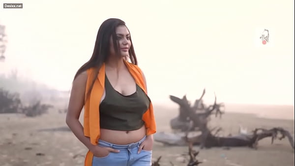 Foto Panas Cewek Desi, Bikin Makin Greget Pengen Lihat Langsung.