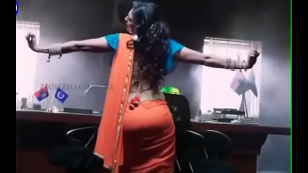 Goyang Pantat Desi Bungkus Saree, Bikin Ngiler.