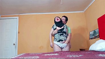 Cewek Berhijab Digoyang Gaya Doggy