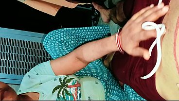 Desi Bhabhi Lagi Ngewe, Memeknya Sempit, Suara Rengekan Hindi Jelas Sampe Crot, Bhabhi Loncat-loncat Di Kontol Gede.