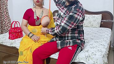 Jahit Baju Sambil Ngewe Cewek India Seksi Di Tokonya. Video Audio Hindi.