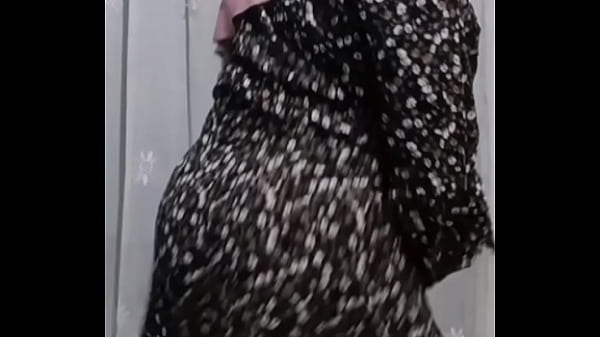 Bu Guru Berhijab Viral Goyang-goyang Tanpa Sehelai Benang.