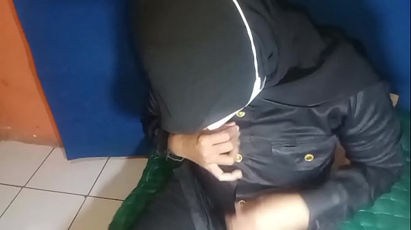 Satpam Cewek Sange Colmek Sampe Muncrat Becek