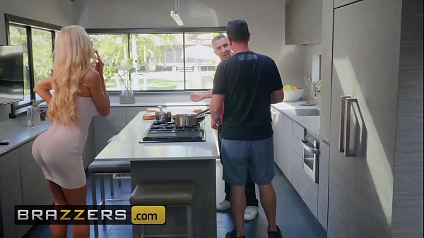 Cerita Istri Beneran – (courtney Taylor, Keiran Lee) – Courtney Bantuin Suami Lain, Tangan Mulusnya Ngerayu Sampai Ngentot – Brazzers