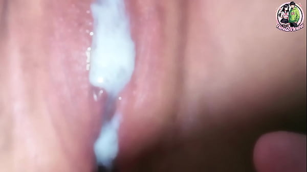สาวไทยหื่นจัดตอนผัวไม่อยู่ โดนเย็ดแตกในหีจนน้ำรักทะลัก Creampie สดใหม่