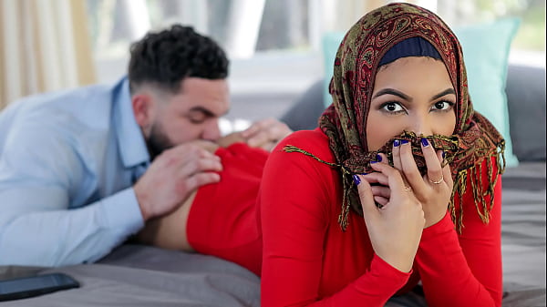 Stepbokep Ngajarin Cewek Hijabnya Beberapa Trik Panas Sebelum Nikah – Hijablust