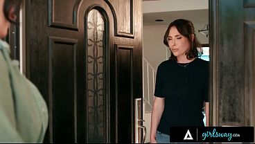 Cewek Nakal Sarah Arabic Kembali Ngobras Sama Mantan Komandan Casey Calvert