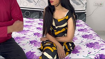 Pas Priya Ngasih Interview Buat Kerjaan, Doi Pake Baju Ketat Sampe Keliatan Lekuk Tubuhnya Yang Bikin Ngiler, Bikin Si Pewawancara Susah Fokus.