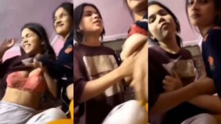 Gadis Desi Di Asrama Saling Meremas Payudara Dengan Liar