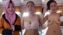 Jilbab Pink Kirim Pap Video Telanjang, Bikin Makin Nafsu.