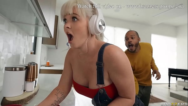 Ngentot Di Pantat Istriku Yang Montok Banget! – Kay Carter, Delilah Day / Brazzers / Tonton Full Di Www.brazzers.promo/ana
