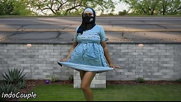Hijab Mahasiswi Jogging Di Tempat Umum, Ngewe Cari Duit