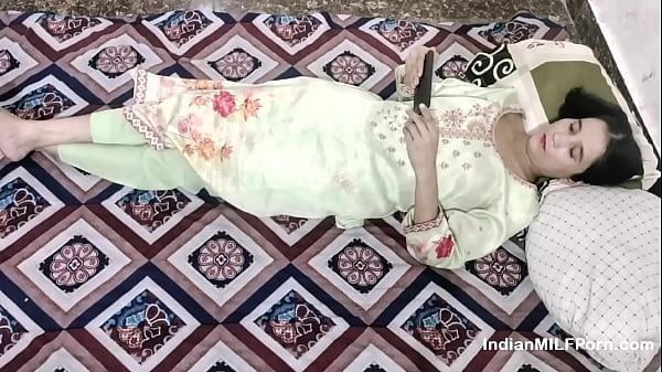 Cewek India Nonton Bokep Di Hp, Dijancukin Abang Tiri Sampe Meraung-raung – Suara Hindi