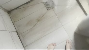 Ketemu Dildo Di Kamar Ibu Tiri Arab, Gue Kasih Cobain Kontol Beneran.