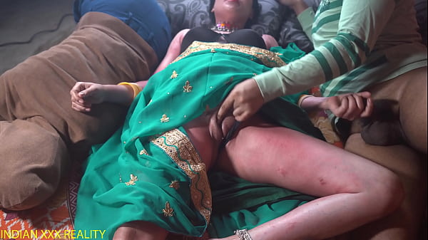 Ibu Tiri India Digebukin Sama Anak Tiri, Bokep Hindi Xxx Panas