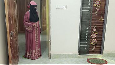 Aku Ngewein Adik Tiri Karena Dia Main Game Mulu.
