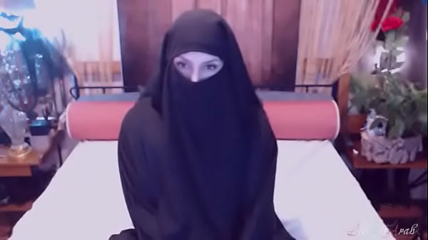 Gadis Arab Nakal Bayar Guru Dengan Badannya