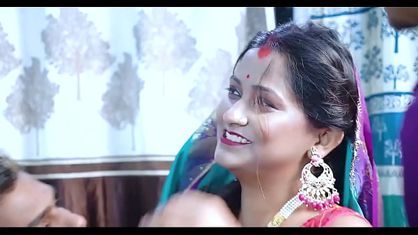 Real Sex – Indian Bhabhi Lembut Mesra Main Nikmat Dengan Suami Di Sari, Suara Hindi Bikin Greget