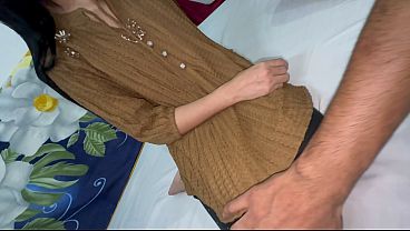 Gue Bawa Pacar Gue Vishali Ke Hotel, Langsung Ngegembleng Memek Perdananya Sampe Meraung.