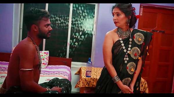Isteri India Mesum Romantis, Ngentot Gaya Anjing, Hisap Kontol – Suara Hindi