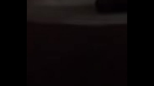 Malam Ini Istri Desi Minta Dipijat Pantatnya Sampai Basah