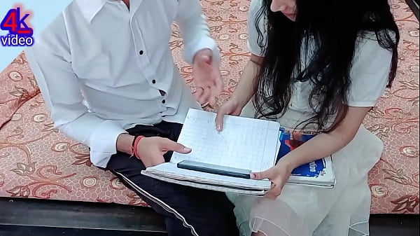 Cewek-cewek Kampus India Lagi Seru-serunya Main Desi Chudayi, Suara Hindi Jelas Kedengeran, Bikin Makin Panas!